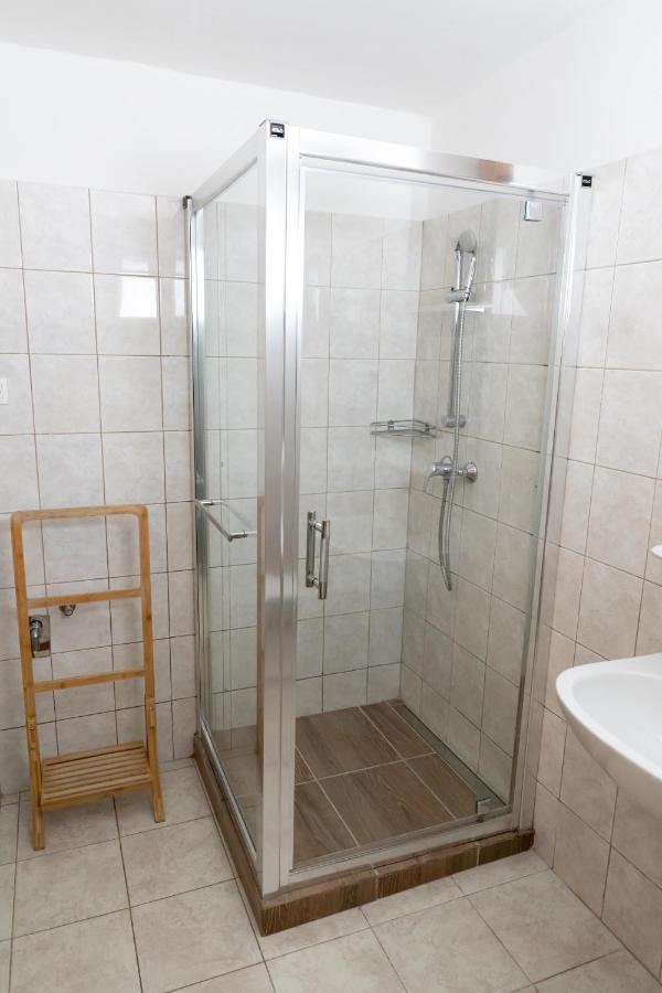 Liszt Apartman Pécs Esterno foto